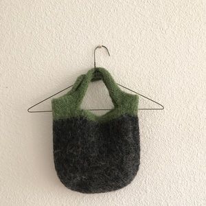 100% wool bag